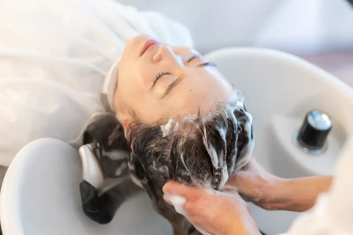 Glowing Results Skin Spa - LED light therapy-1